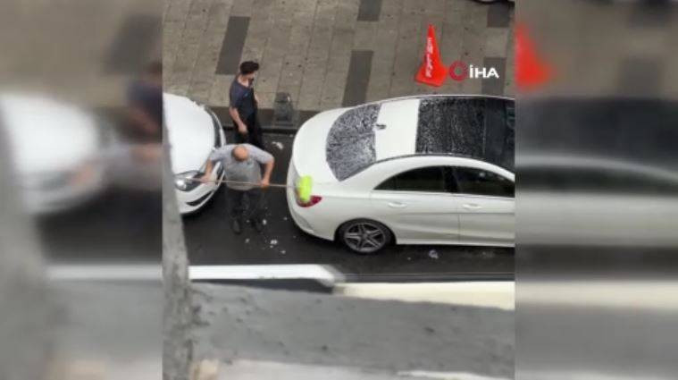 Yurdum insanı fırsatı kaçırmadı! Yağmur suyu ile aracını yıkadı - Resim: 14